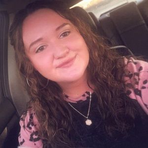 Meet your Posher, Cassie